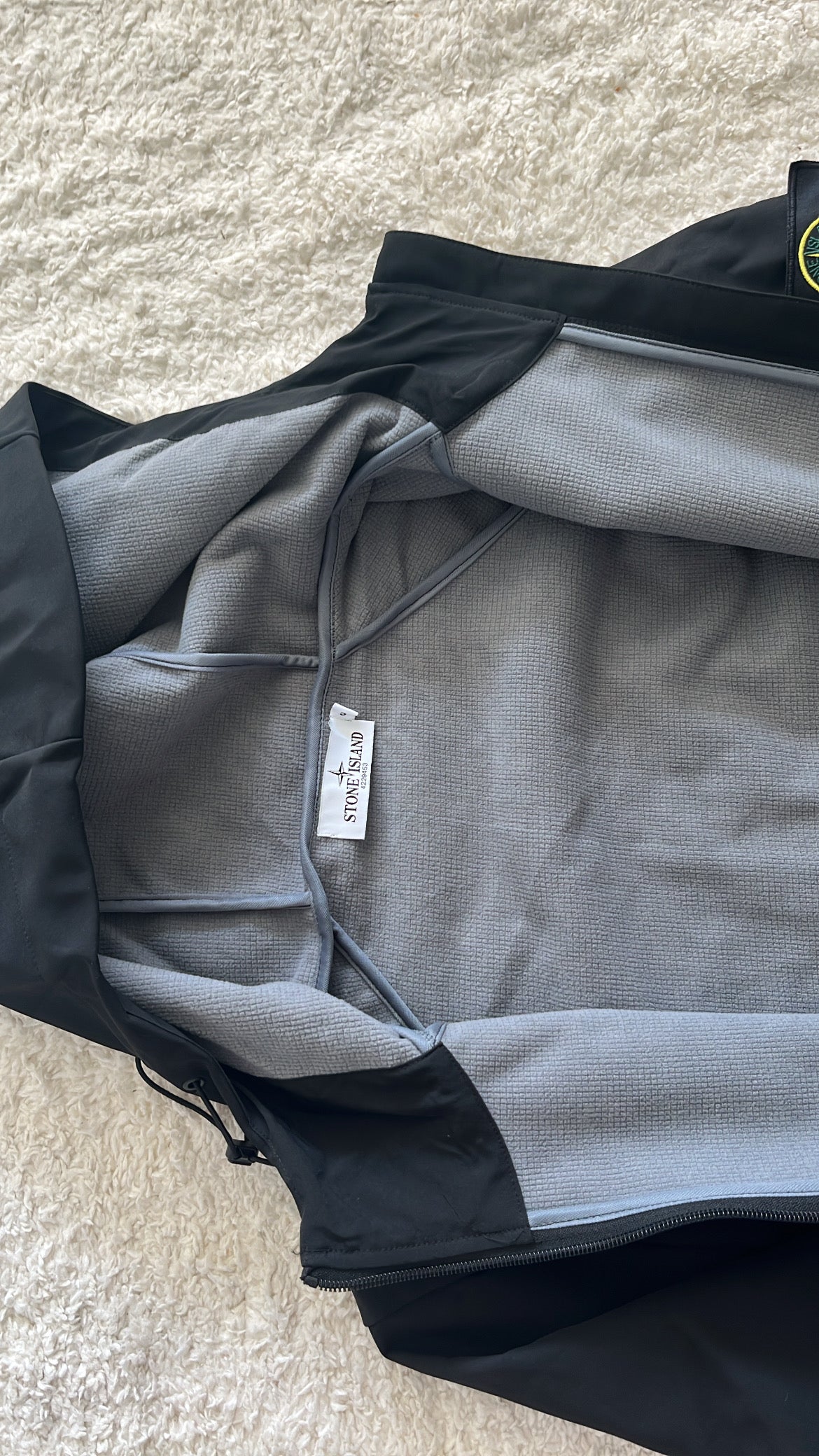 Veste stone Islande