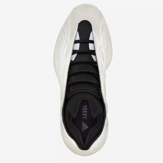 Yz 700 v3-white