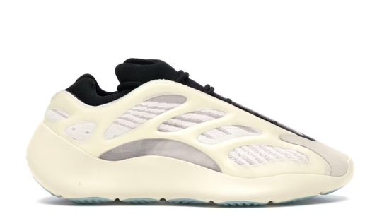 Yz 700 v3-white